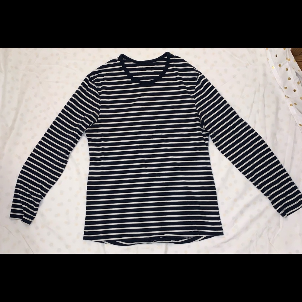 Long sleeve lululemon T-shirt